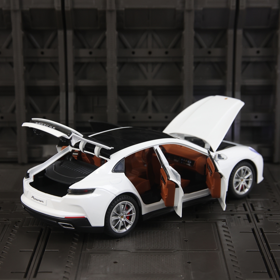 1:24 Simulieren Sie das Porsch – Audio Music Car Bewertung und Preis